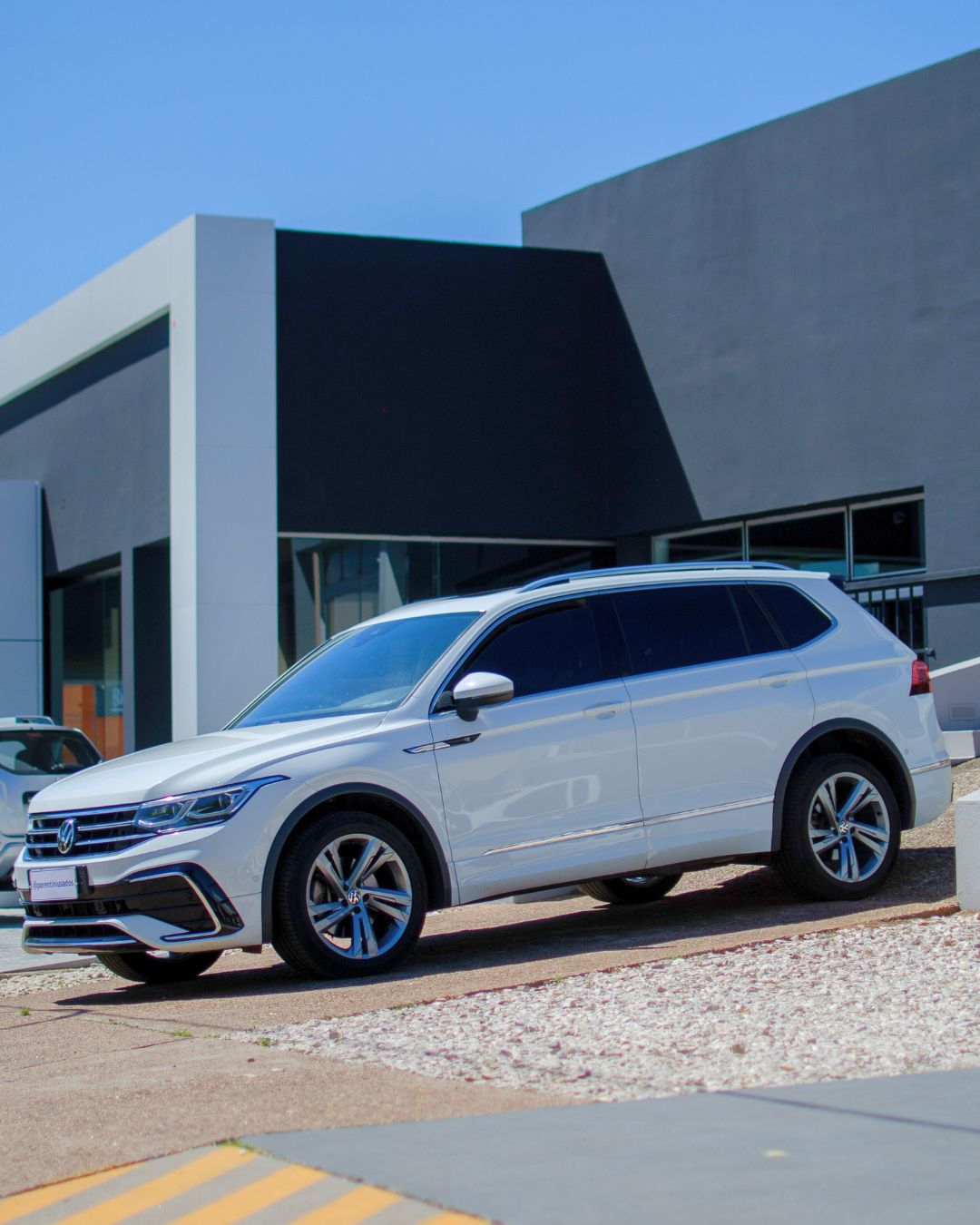Volkswagen Tiguan R-Line 馃挜馃挘