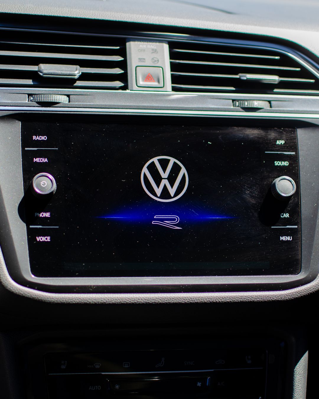 Volkswagen Tiguan R-Line 馃挜馃挘 - Imagen 7