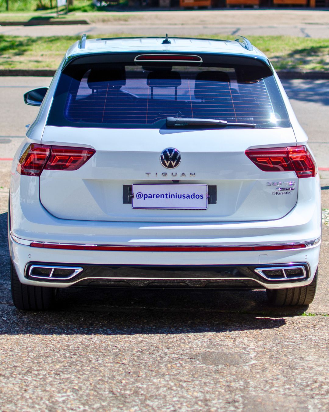 Volkswagen Tiguan R-Line 馃挜馃挘 - Imagen 17