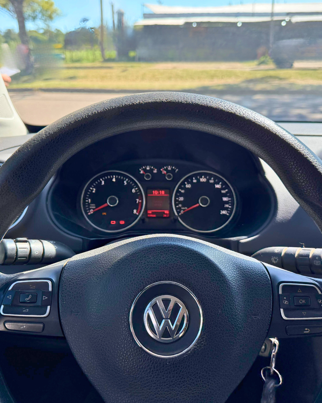 Volkswagen Gol Sedan Comfort 💫 - Imagen 2