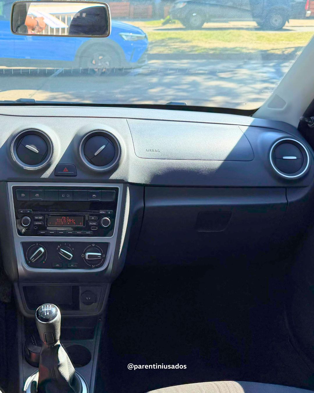 Volkswagen Gol Sedan Comfort 💫 - Imagen 4